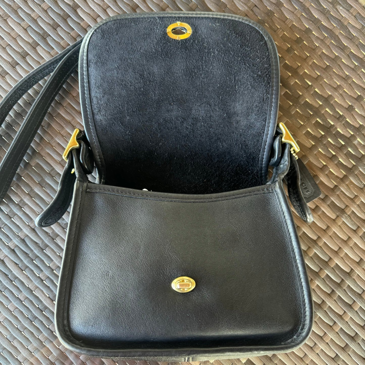 Vintage Coach Black 9965 Legacy Small Flap