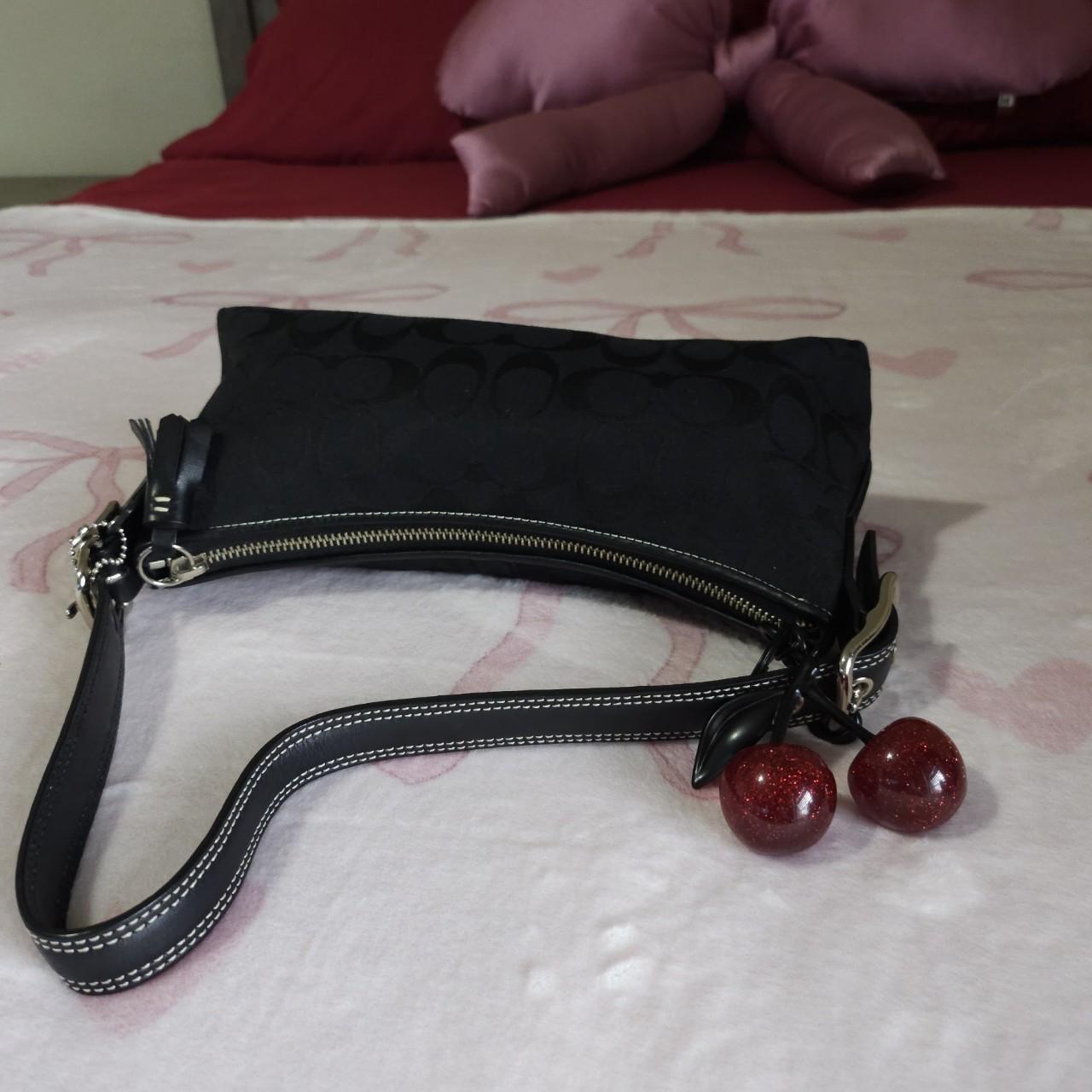 Vintage Y2K Black Signature Cs East West Shoulder Bag Baguette