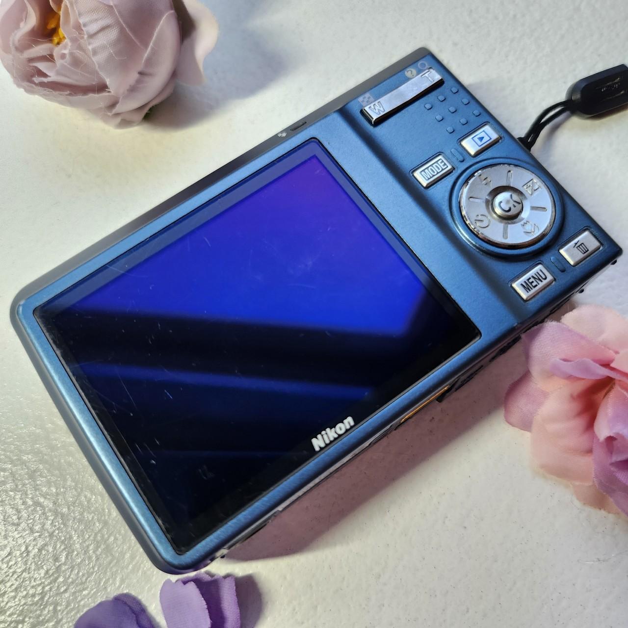Blue Nikon Coolpix S550 Digital Camera Fb