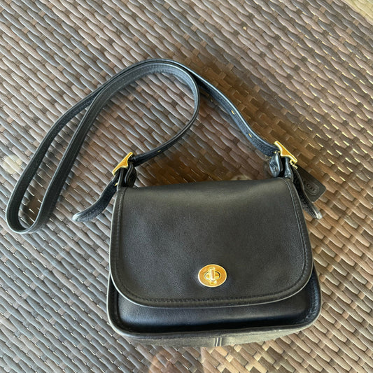 Vintage Coach Black 9965 Legacy Small Flap